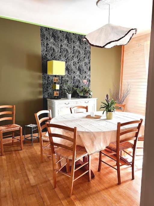 Le Passage Du Faubourg, Agreable T3 En Duplex De 120M2 Lejlighed Saint-Léonard-de-Noblat Eksteriør billede